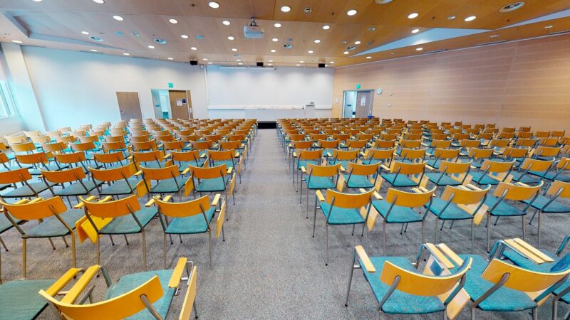 Kokoustila Dynamo Tampereen Messu- ja Urheilukeskus